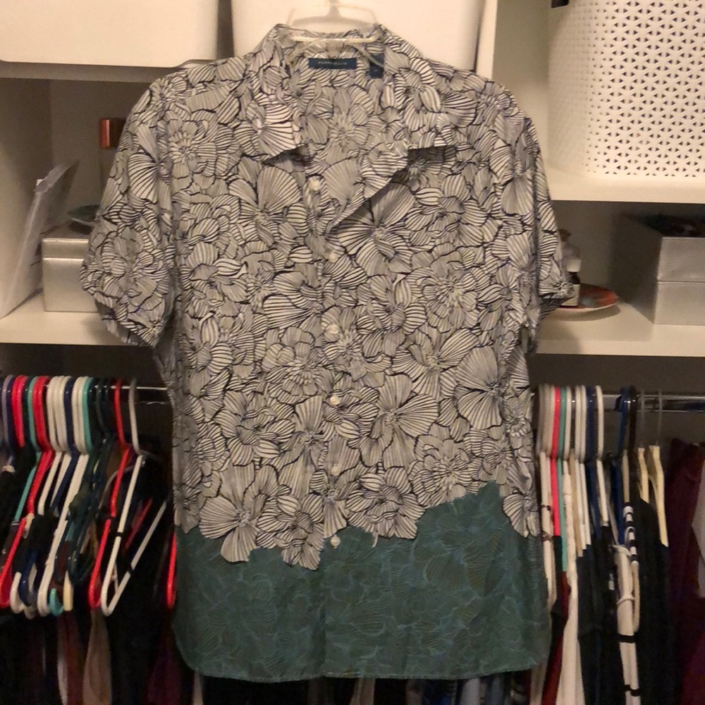Perry Ellis Short Sleeve Button Down